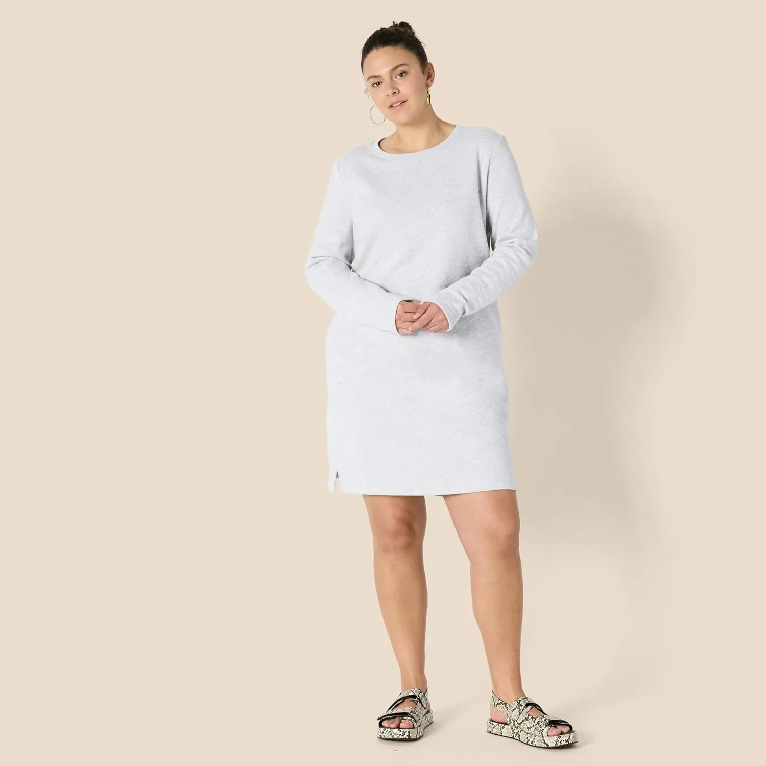 Amazon Essentials Women's Crewneck Long-Sleeve Fleece Above-The-Knee Dress