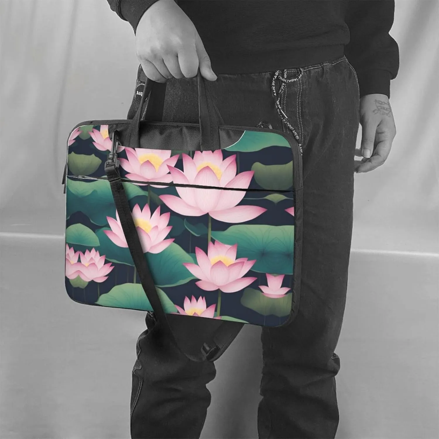 cartoon lotus pattern Fashionable and ultra-thin shoulder laptop bag Shockproof soft lining
