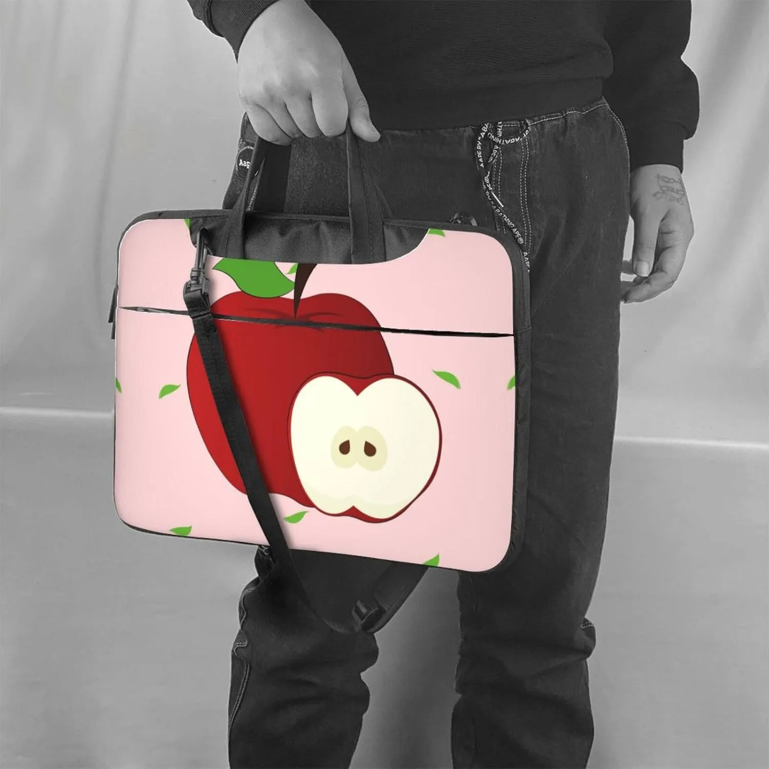 cartoon red apple pattern Fashionable and ultra-thin shoulder laptop bag Shockproof soft lining