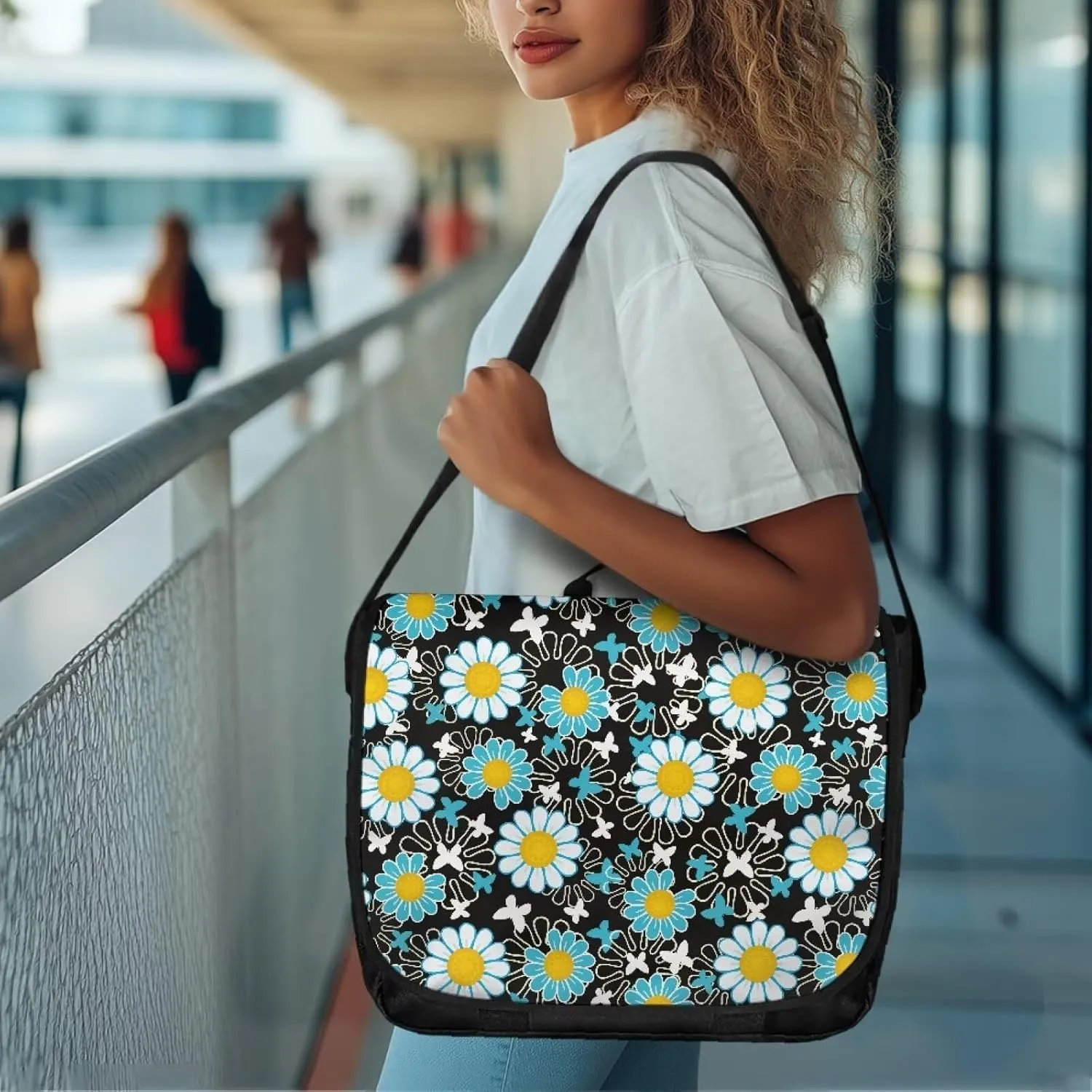 Flap Crossbody Bags with Pockets for Women Fashionable for Everyday Use