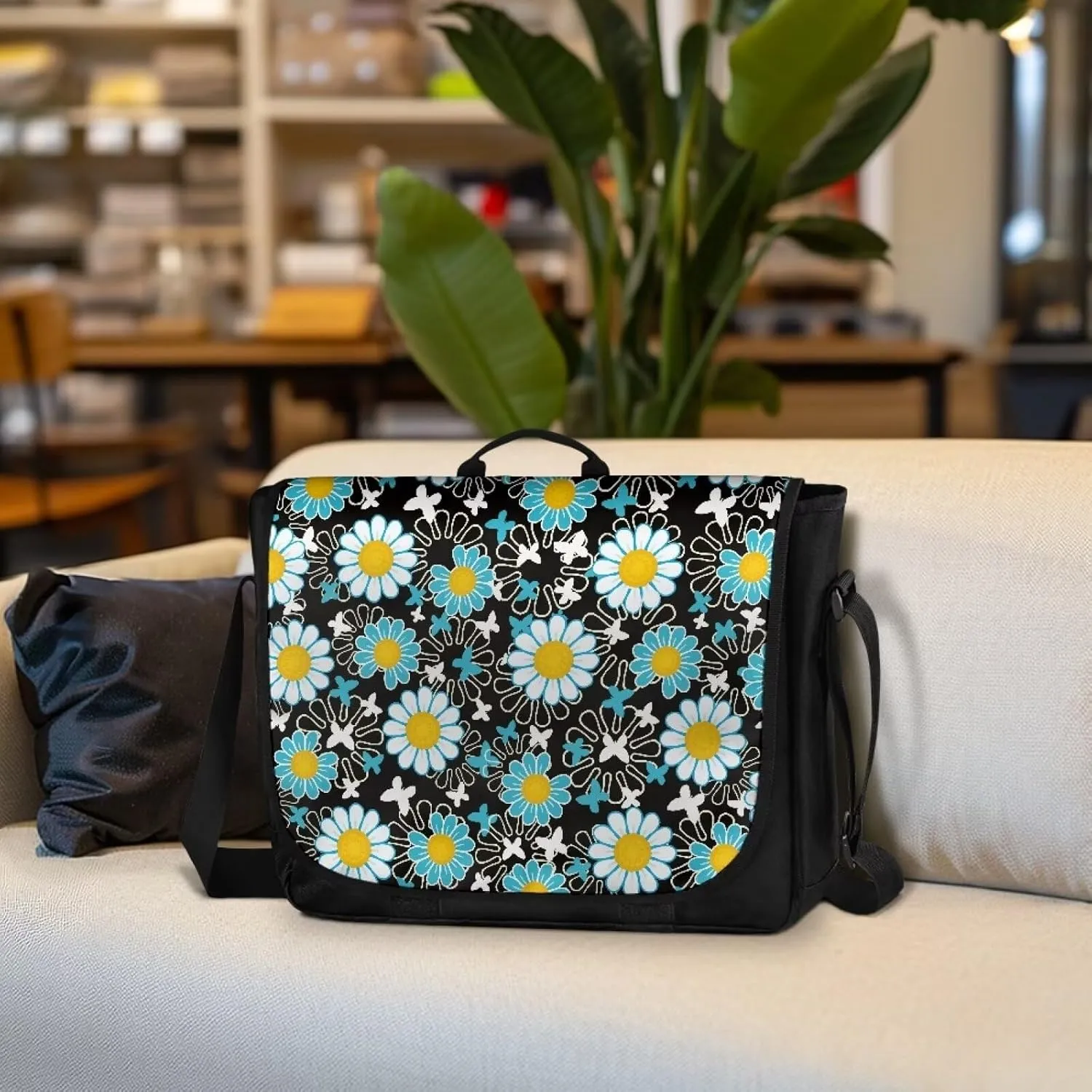 Flap Crossbody Bags with Pockets for Women Fashionable for Everyday Use
