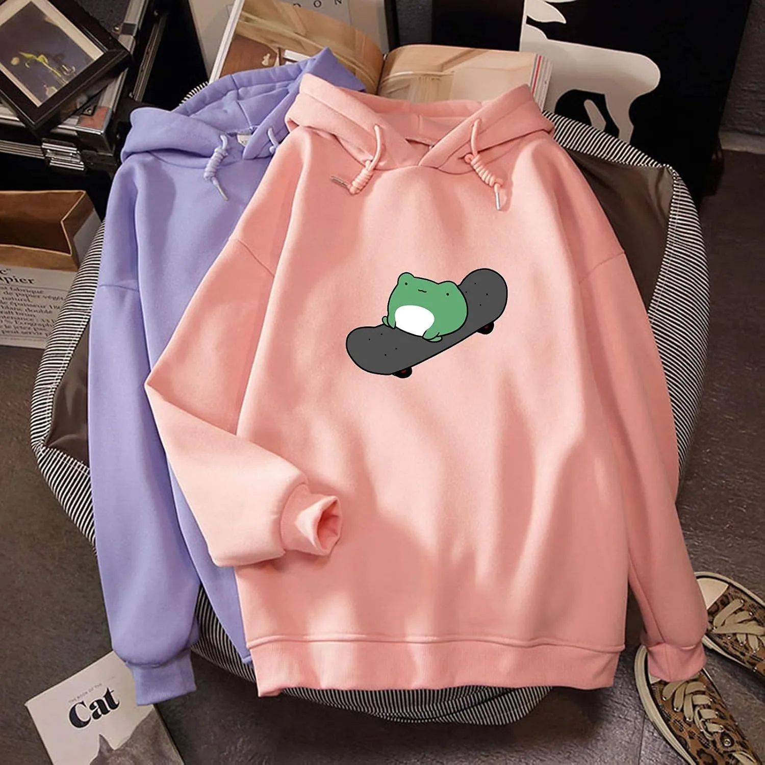 KEEVICI Women's Cute Sweatshirts Skateboarding Frog Long Sleeve Hoodie Pullover Tops