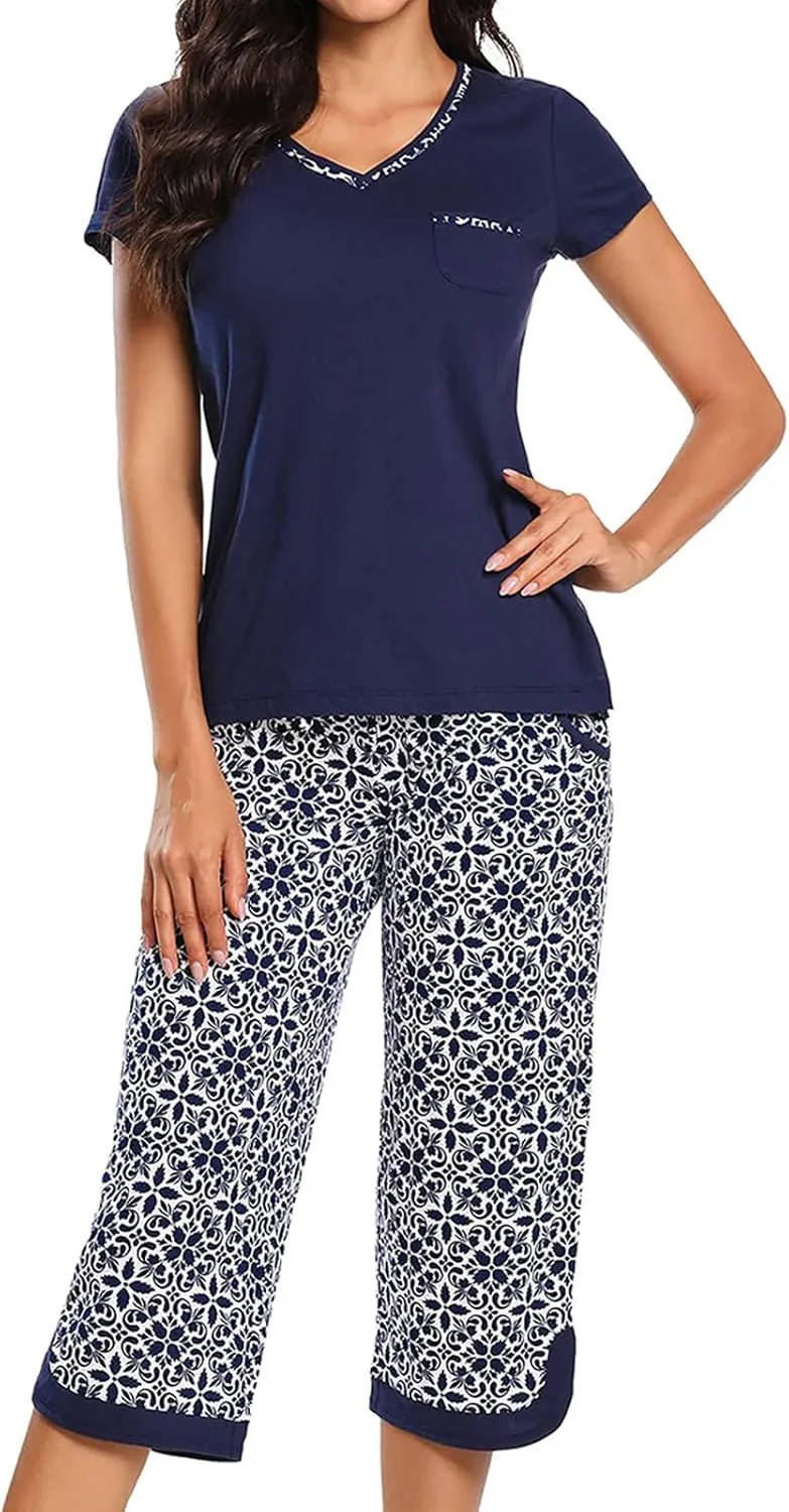 Two Piece Outfits Womens Pajamas Short Sleeve Sleepwear Tops and Capri Pants Pjs Print Pajama Sets