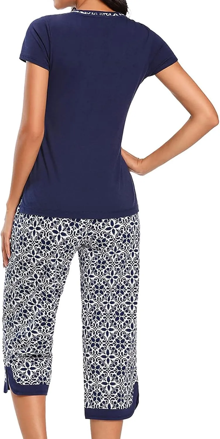 Two Piece Outfits Womens Pajamas Short Sleeve Sleepwear Tops and Capri Pants Pjs Print Pajama Sets