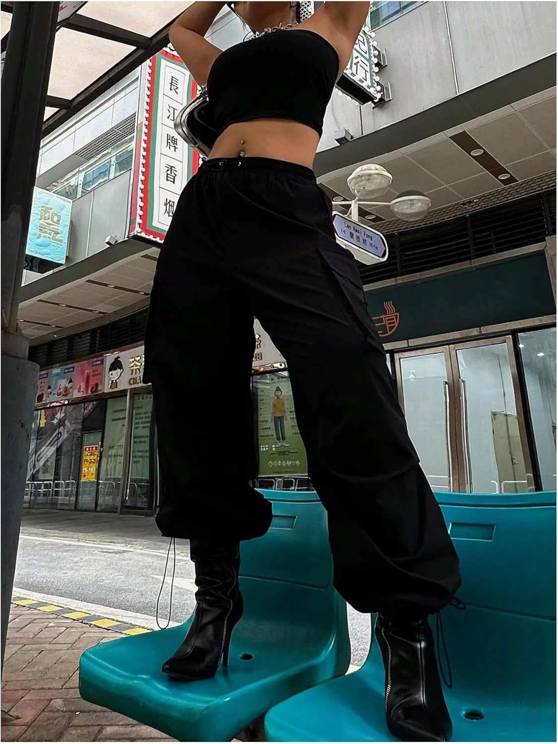 Verdusa Women's Plus Size Cargo Pants Drawstring High Waist Flap Pocket Loose Trousers