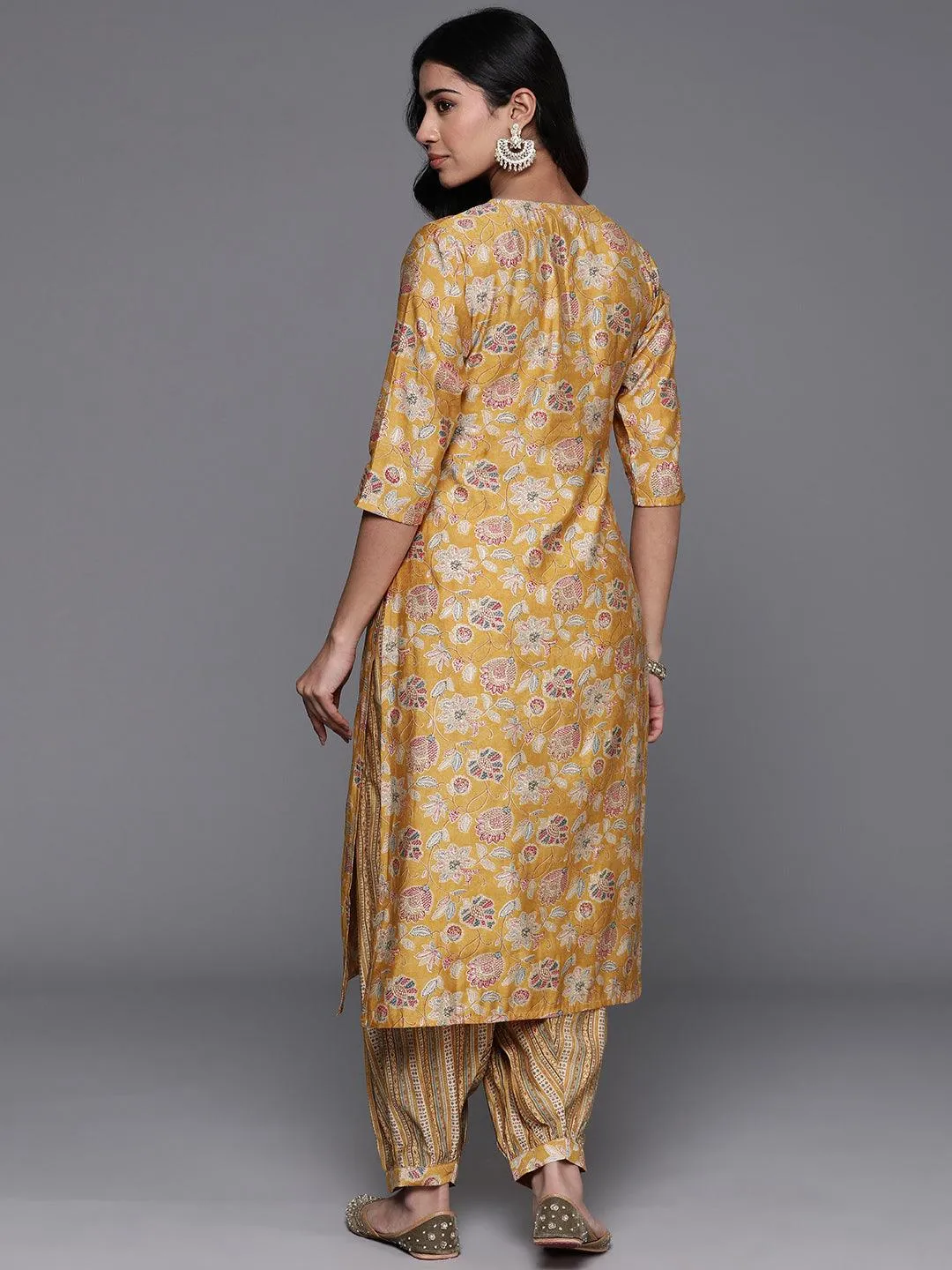 Yellow Printed Silk Blend Straight Kurta Set